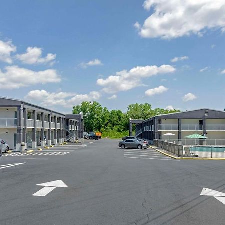 Suburban Studios Verona - Staunton North Luaran gambar